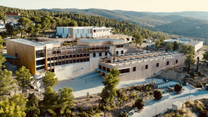 Le Groupe Brousse combine bureaux et entrepôt dans un siège durable et intégré à La Ciotat