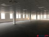 Bureaux à louer dans Bezanes, 5650 m2