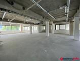 Bureaux à louer dans MEYLAN - Prox GRENOBLE - Local à aménager