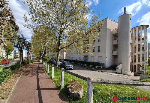 Bureaux à louer dans Bureau 14 m² sur rue