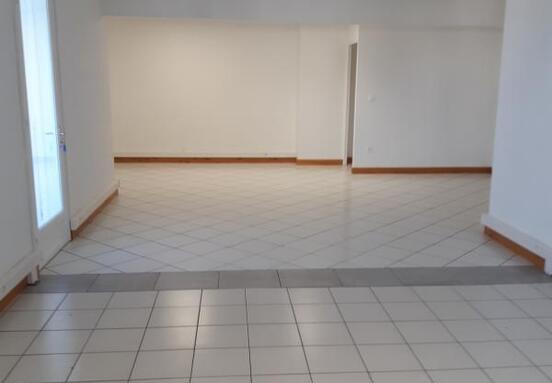 Bureau d'une superficie de 47 m2