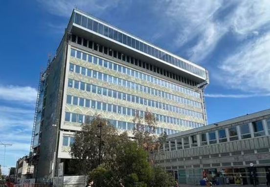 Le marché des bureaux de Nantes rebondit de 18% au S1 2025 : Une reprise trompeuse pour les entreprises ?